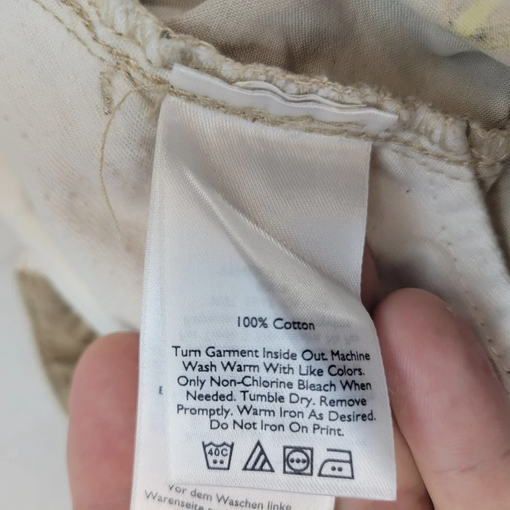 Eddie Bauer Shorts Mens 34 Khaki Tan Fly Fishing Lure Print Cotton Chino Casual